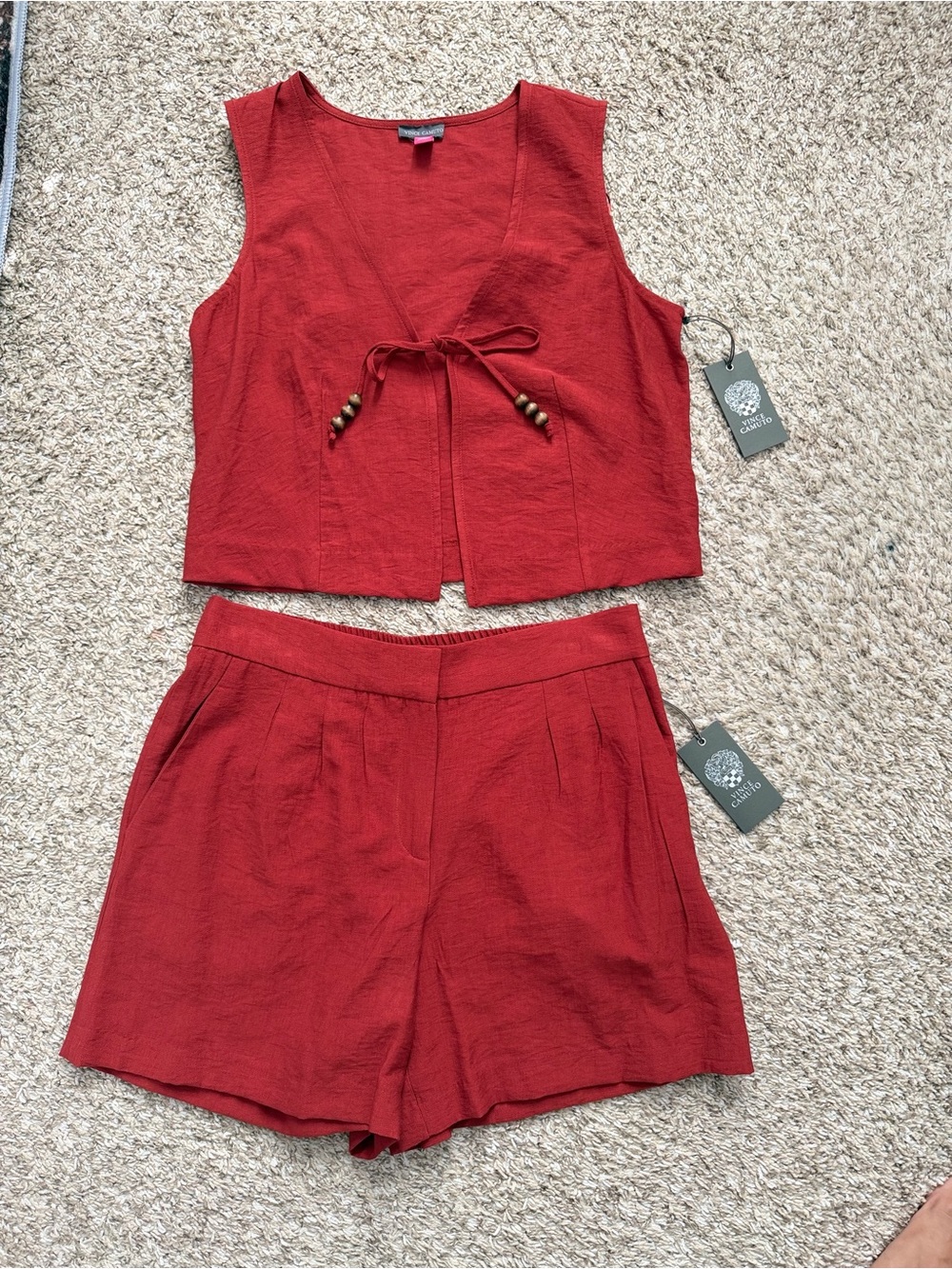 Vince Camuto Red Sleeveless Tie-Front Top & High-Waist Shorts Set